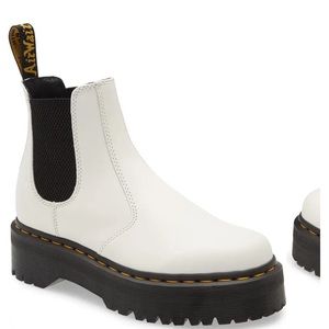Dr. Martens 2976 Quad Platform Chelsea Boot